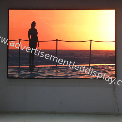 Professional Indoor LED Display 1R1G1B With Remote Supervision And Control