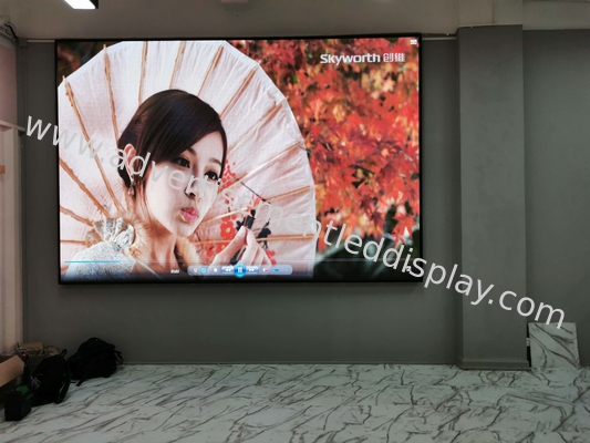 Immersive Advertising LED Display with High-Resolution Imaging and Dynamic Content Playback Capabilities